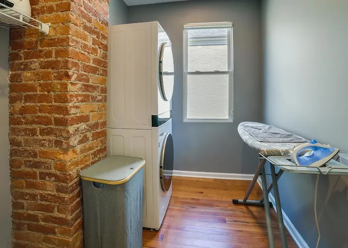 Family-friendly Shadyside Gem Near Dtwn *