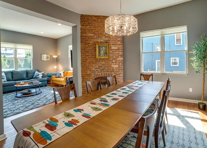 Family-friendly Shadyside Gem Near Dtwn Holiday home Pittsburgh