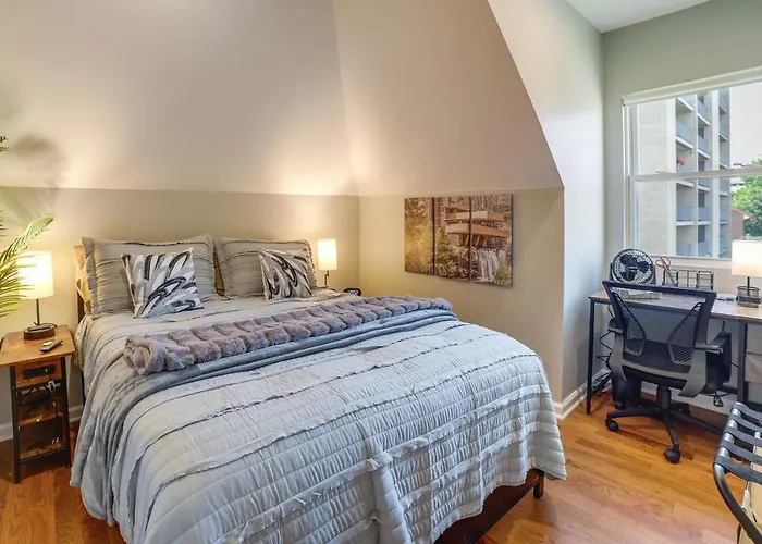 Family-friendly Shadyside Gem Near Dtwn Holiday home *