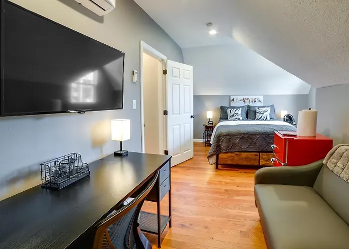 Family-friendly Shadyside Gem Near Dtwn Holiday home