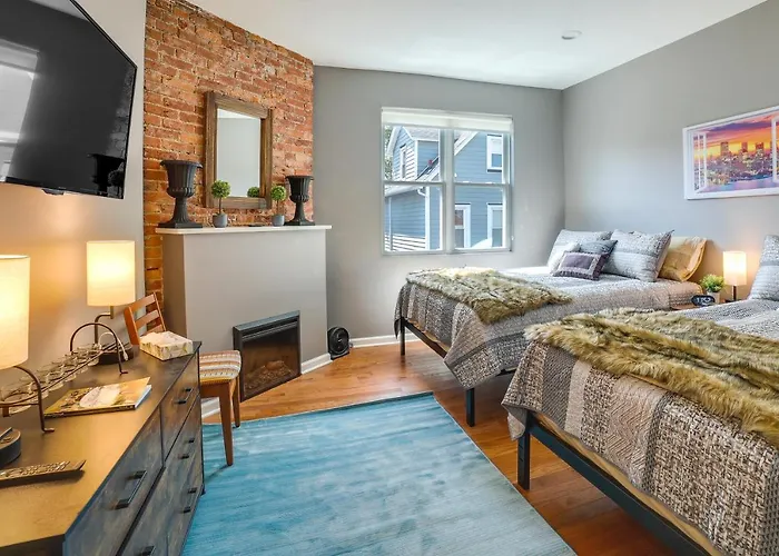 Family-friendly Shadyside Gem Near Dtwn